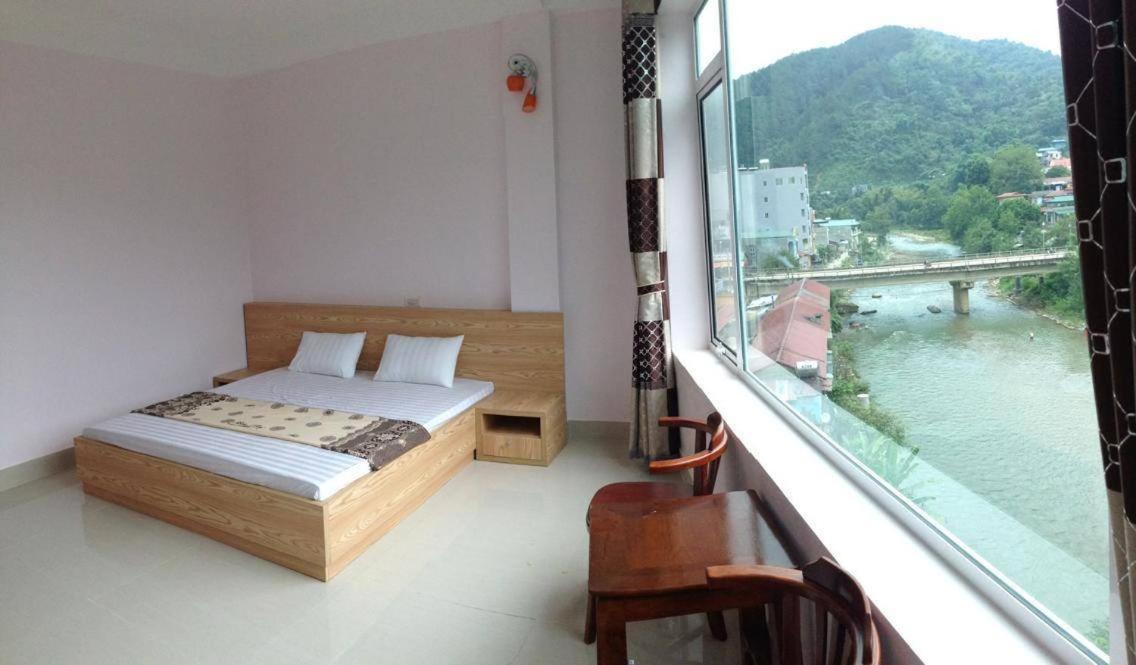 Quy Anh Hotel Bao Lac Town Exterior photo
