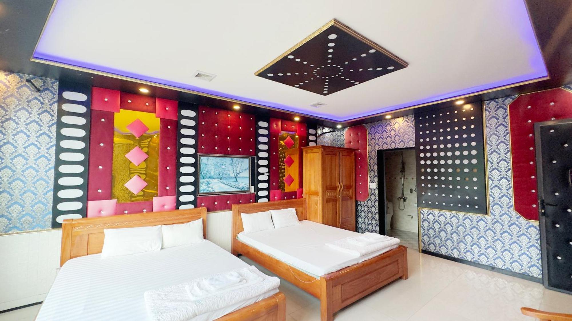 Quy Anh Hotel Bao Lac Town Exterior photo
